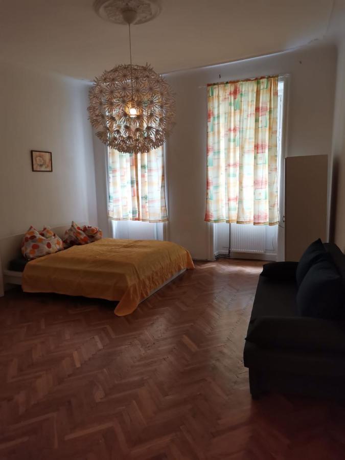 Museum Quartier Apartment Вена Экстерьер фото