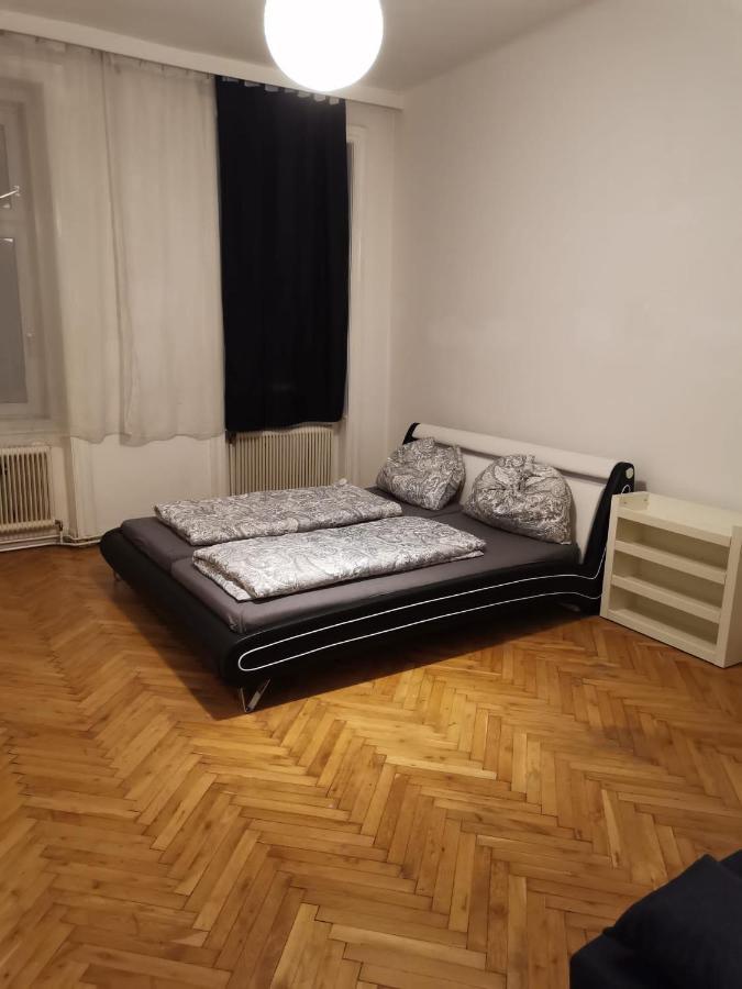 Museum Quartier Apartment Вена Экстерьер фото